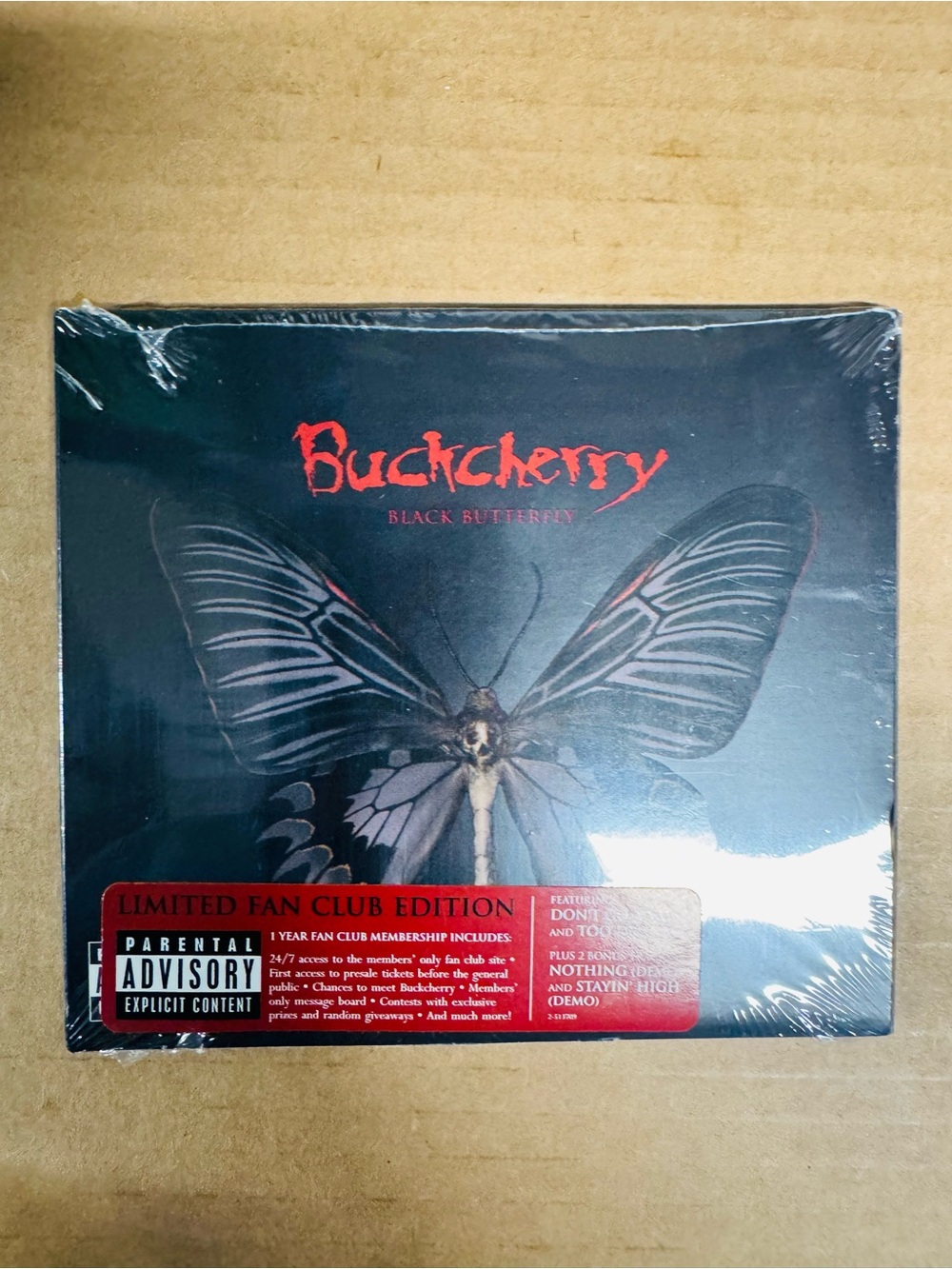 Buckcherry
Black Butterfly Limited Fanclub Edition cd